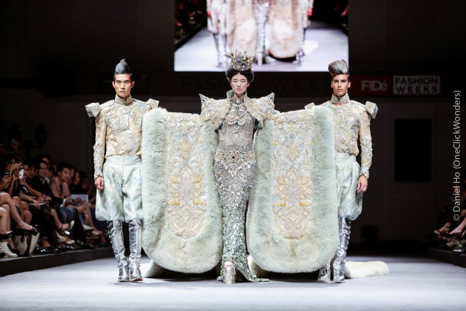 1377043_677046565654049_728165378_n