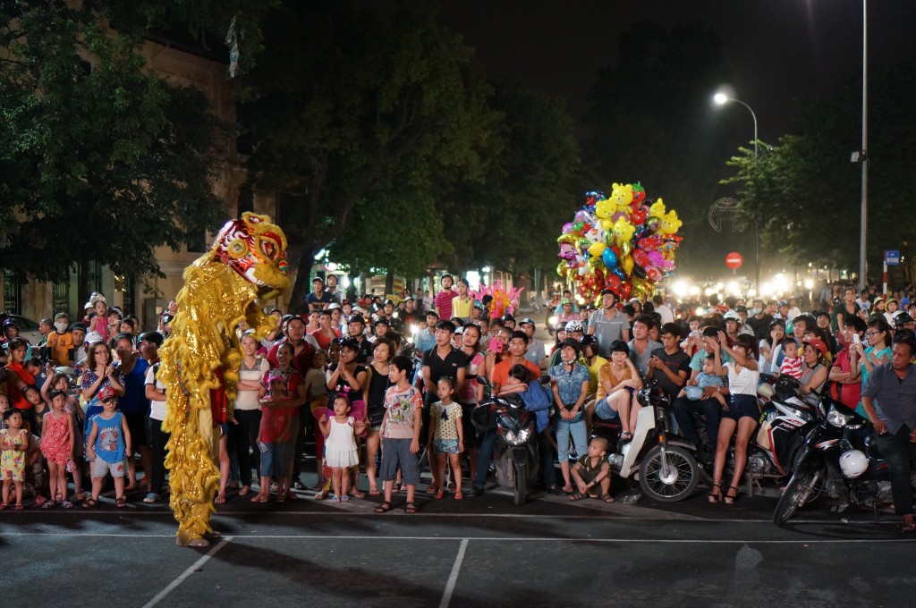 dragon dance hanoi