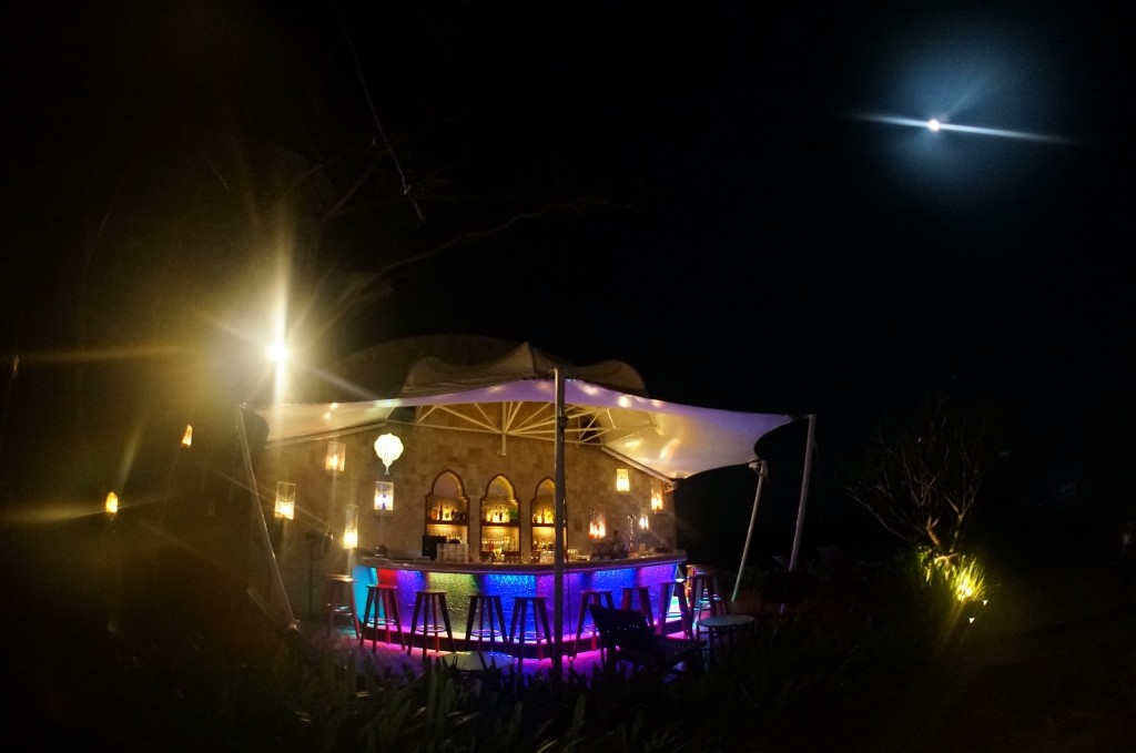 mara beach bar night